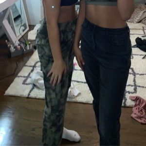 womens american eagle camo pants
